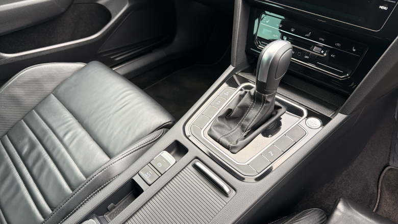 Volkswagen Passat 1.5 TSI EVO R-Line 5dr DSG Petrol Estate